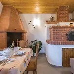 One-bedroom In Feriehus Hreljići